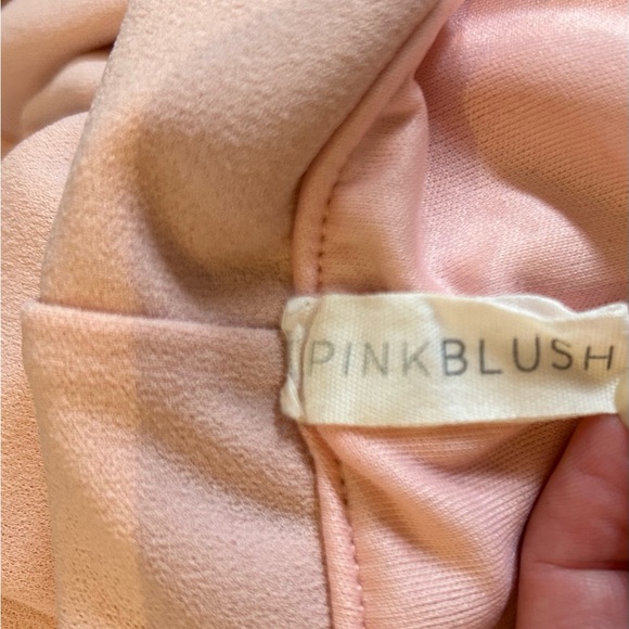 PinkBlush pink off the shoulders fitted maternity dress - Picture 5 of 6
